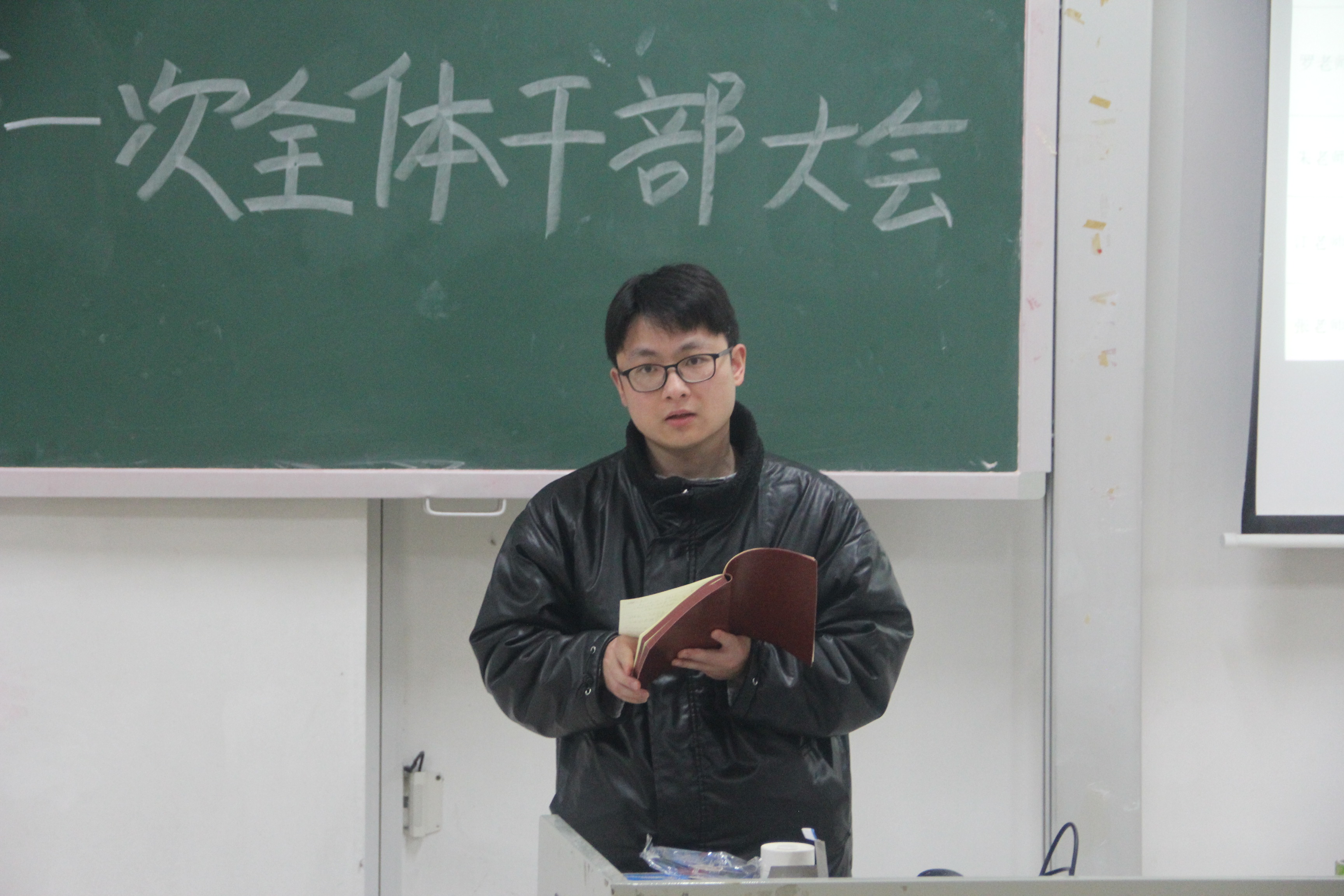 fc7d81b480024497bab95cc8c50e745e.jpg fc7d81b480024497bab95cc8c50e745e.jpg