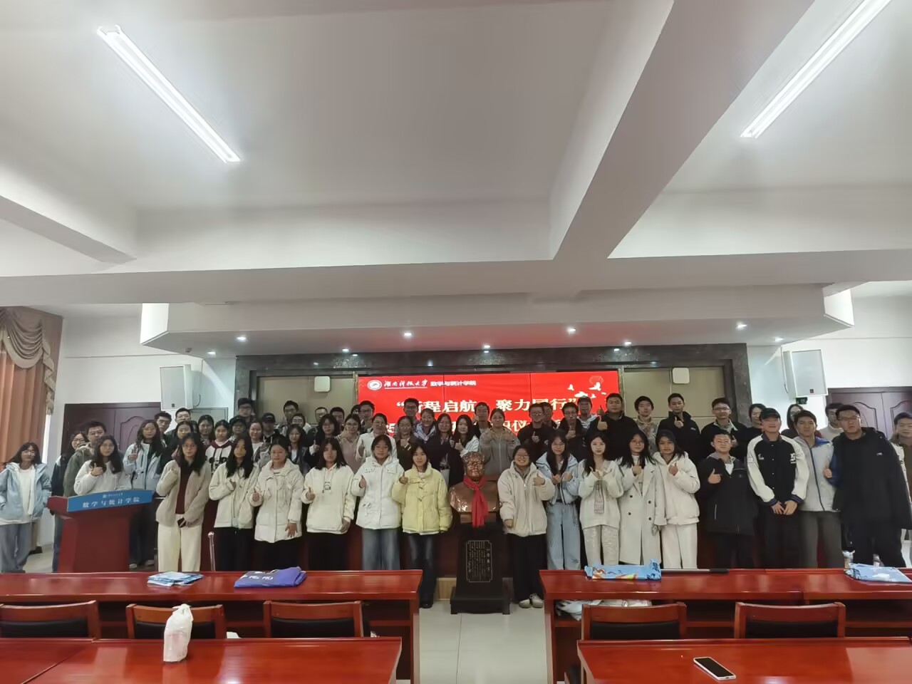 12782b973dfe4a7a96ddeeb1717e7034.jpg 12782b973dfe4a7a96ddeeb1717e7034.jpg