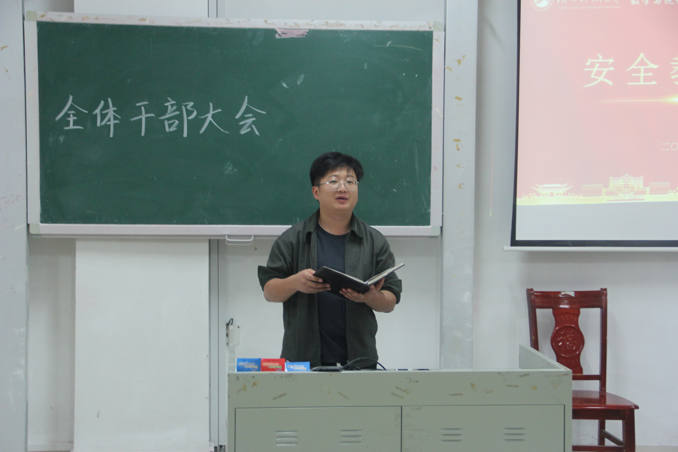 46237c4c27154d47b82ea6971404741b.jpg IMG_1346.JPG